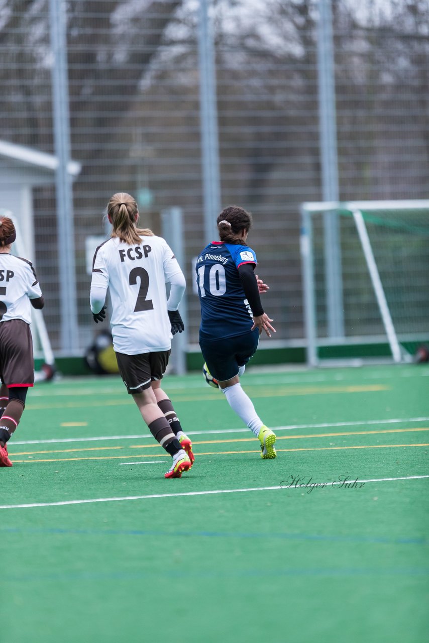 Bild 108 - wBJ VfL Pinneberg - St. Pauli : Ergebnis: 7:0 (Abbruch)